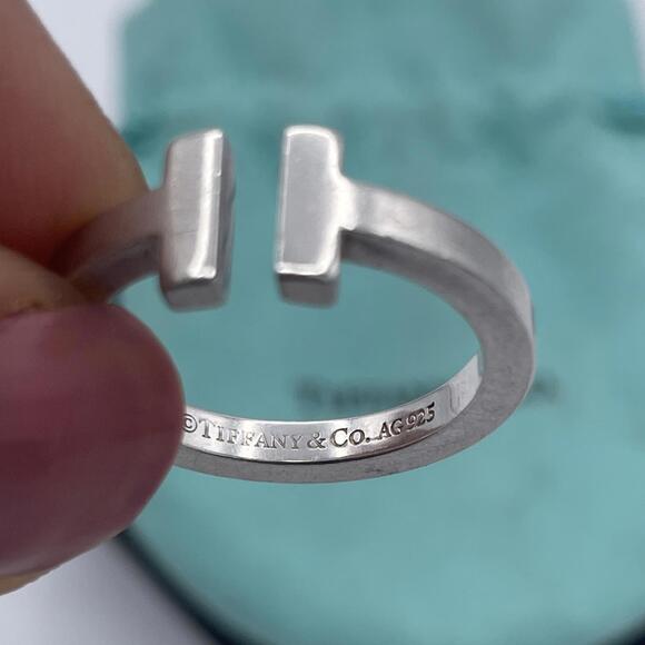 Authentic Tiffany & Co. T Ring Sterling Silver Open Band Size 8 Minimalist - Picture 6 of 9